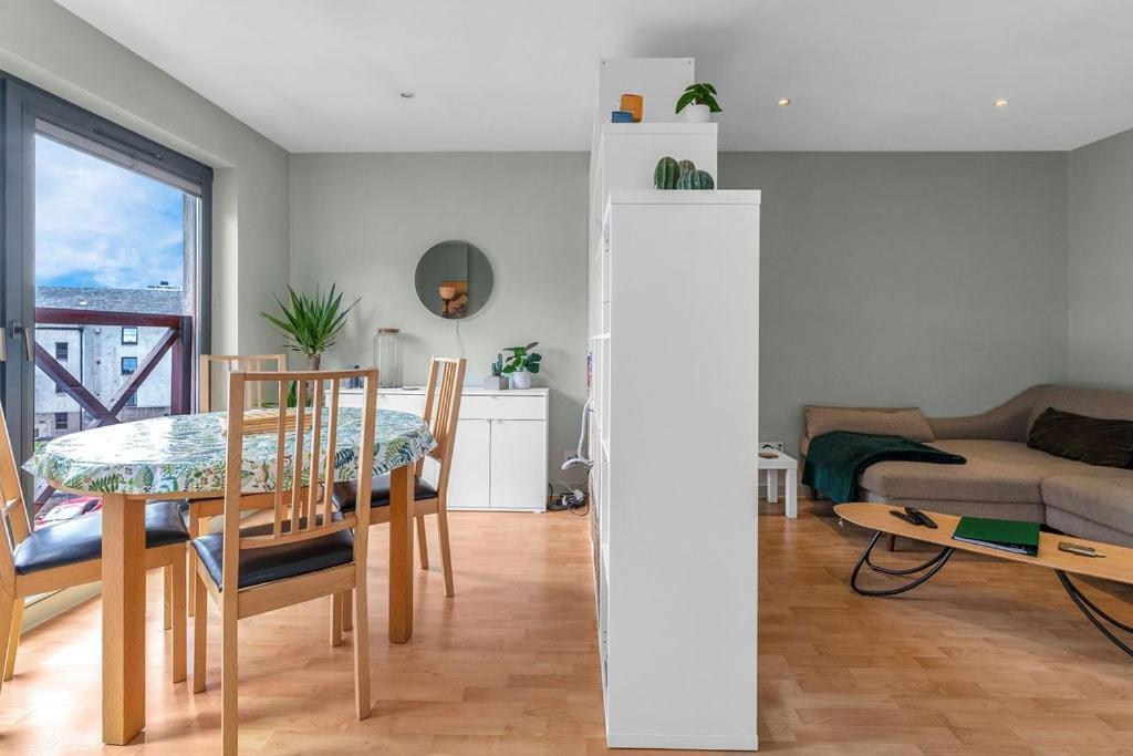 Ferienwohnung Guestready - Peaceful Retreat In Leith Edinburgh Exterior foto